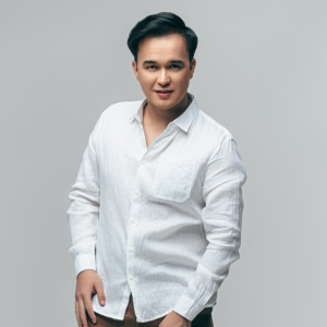 Песня Шынболат Узакбай – Меруерт