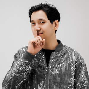 Песня Айдын Сандибай – Сагындын гой сен де мени