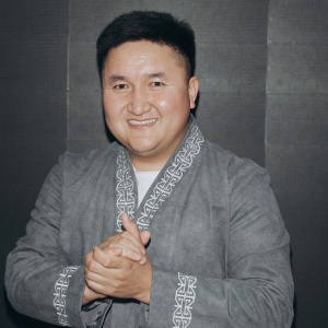 Песня Нурхат Жунисов – Казак дастурлери