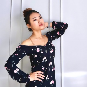 Песня Сауле Тыныштыкова – Сен жубатасын