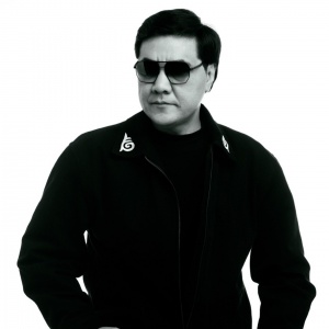 Песня Мусаев Дархан – Онермен гулденемин