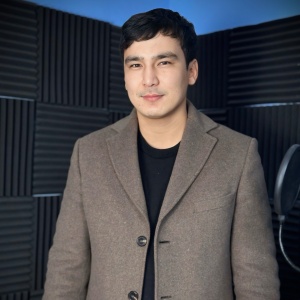 Песня Азамат Уалихан – Арамызда калсын бари (cover)