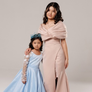 Песня Айкаракоз & Ай - Адина Баглан кыздары – Аке-ана