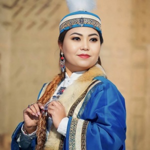 Песня Арайлым Мамырбеккызы – Уш бакытым