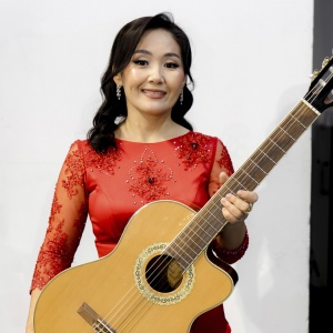 Песня Гулнур Нурасыл – Ен жакын курбы