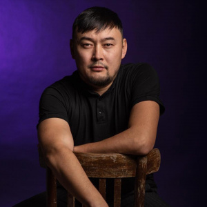 Песня Аслан Канапин – Суйгеним бар деши